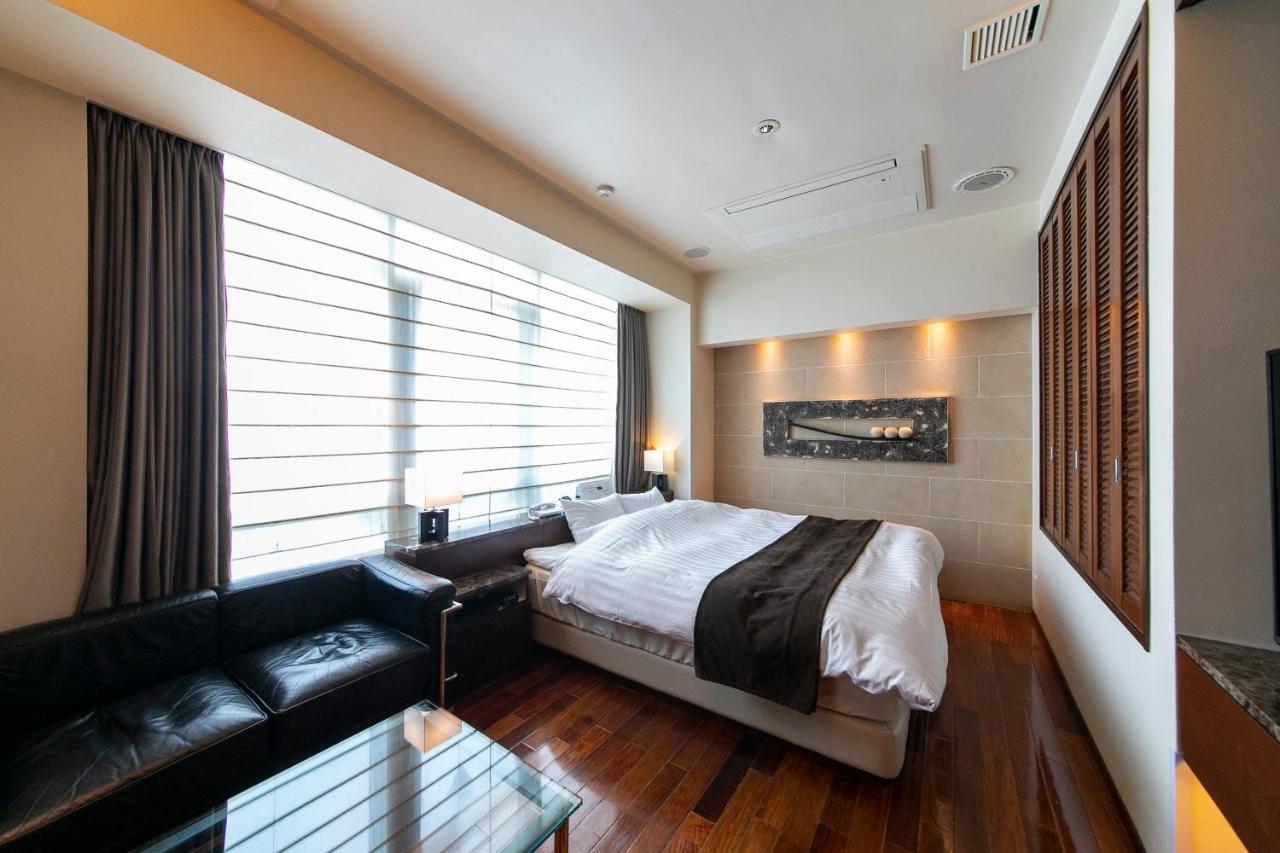 Hotel Aperto (Adults Only) Tokyo Exterior photo