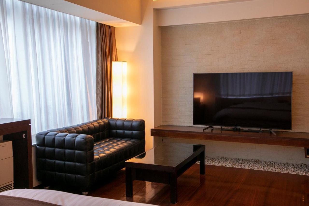 Hotel Aperto (Adults Only) Tokyo Exterior photo