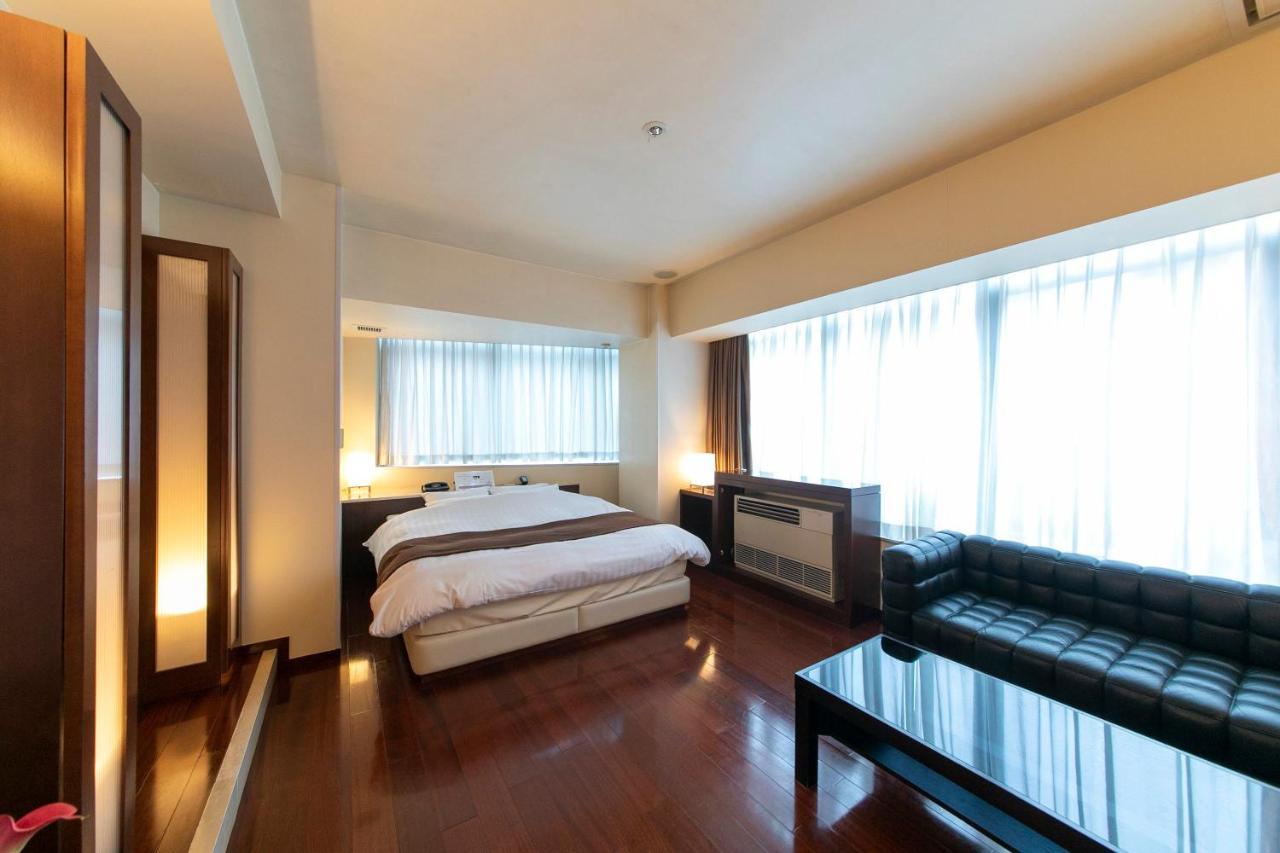 Hotel Aperto (Adults Only) Tokyo Exterior photo