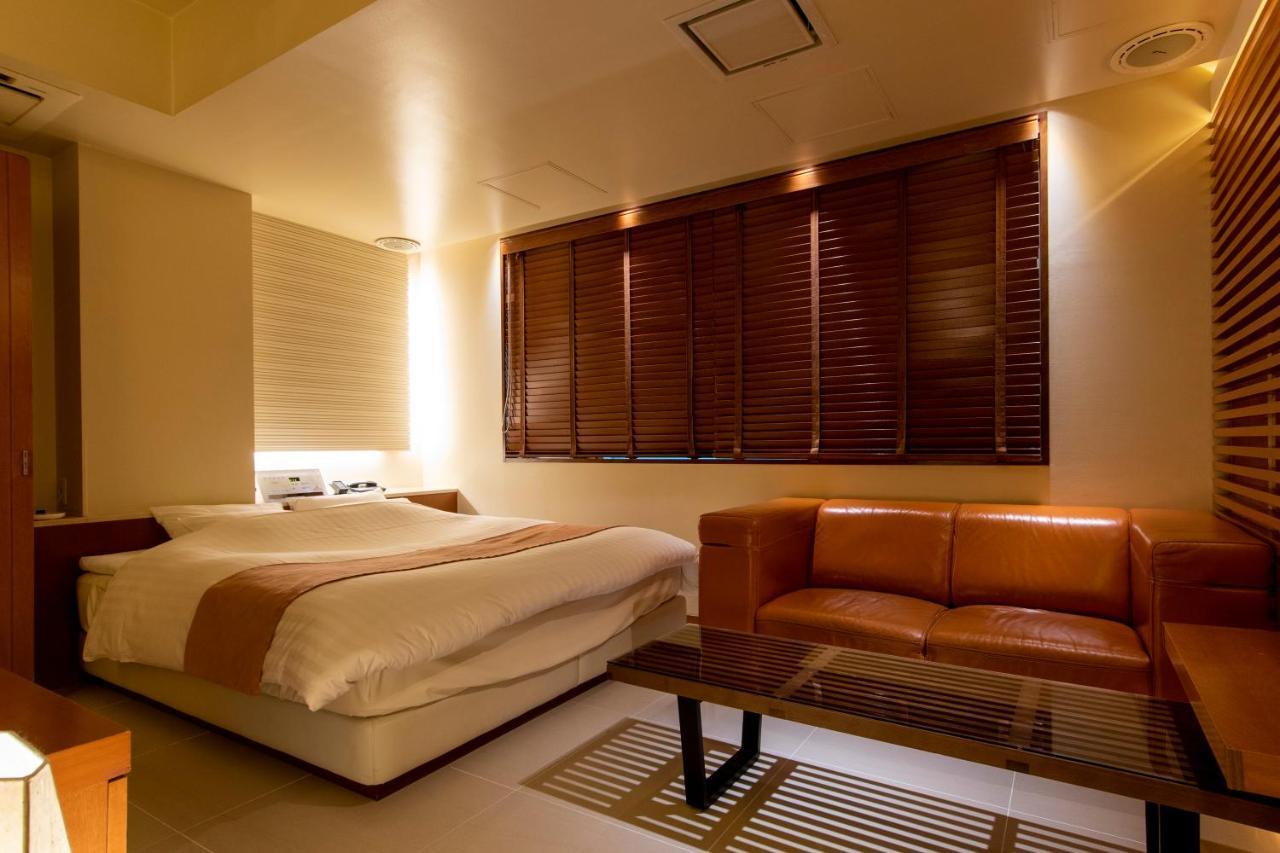Hotel Aperto (Adults Only) Tokyo Exterior photo