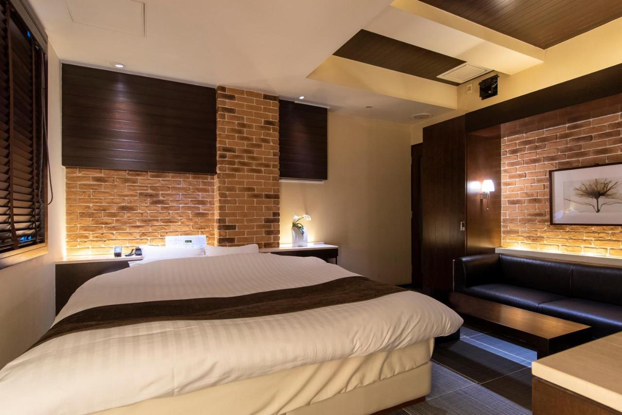Hotel Aperto (Adults Only) Tokyo Exterior photo