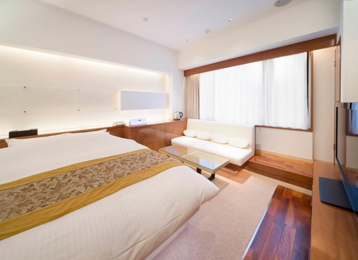 Hotel Aperto (Adults Only) Tokyo Exterior photo